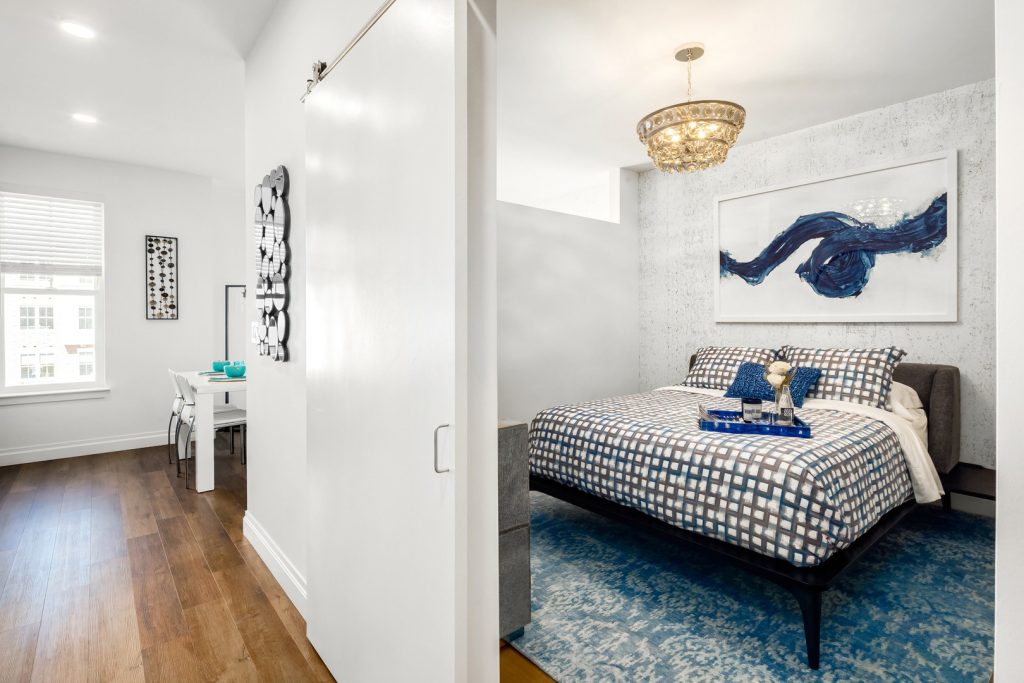 Bedroom fourth angle.