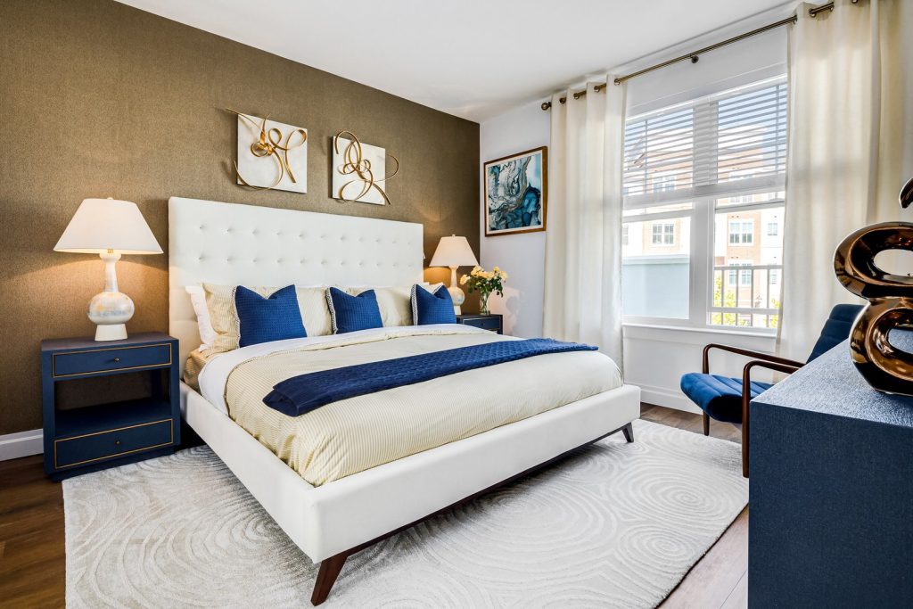 Bedroom fifth angle.